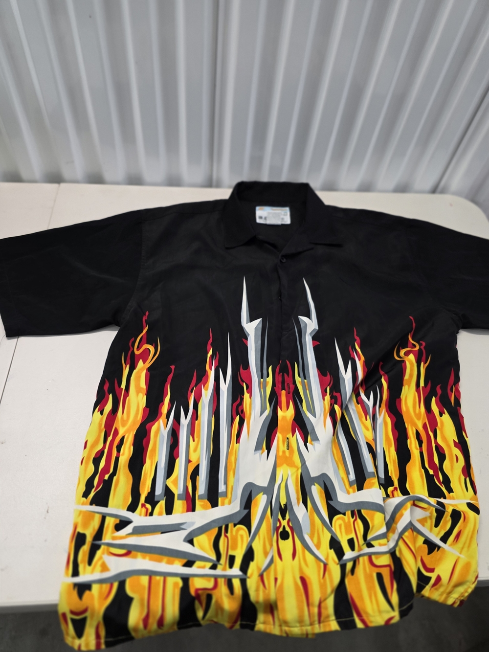 G.O Graphic Shirt Black Flame All Over Print Button Front Men's Size Large